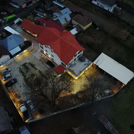 Lunca Lui Dan Hotel Войняса Екстериор снимка