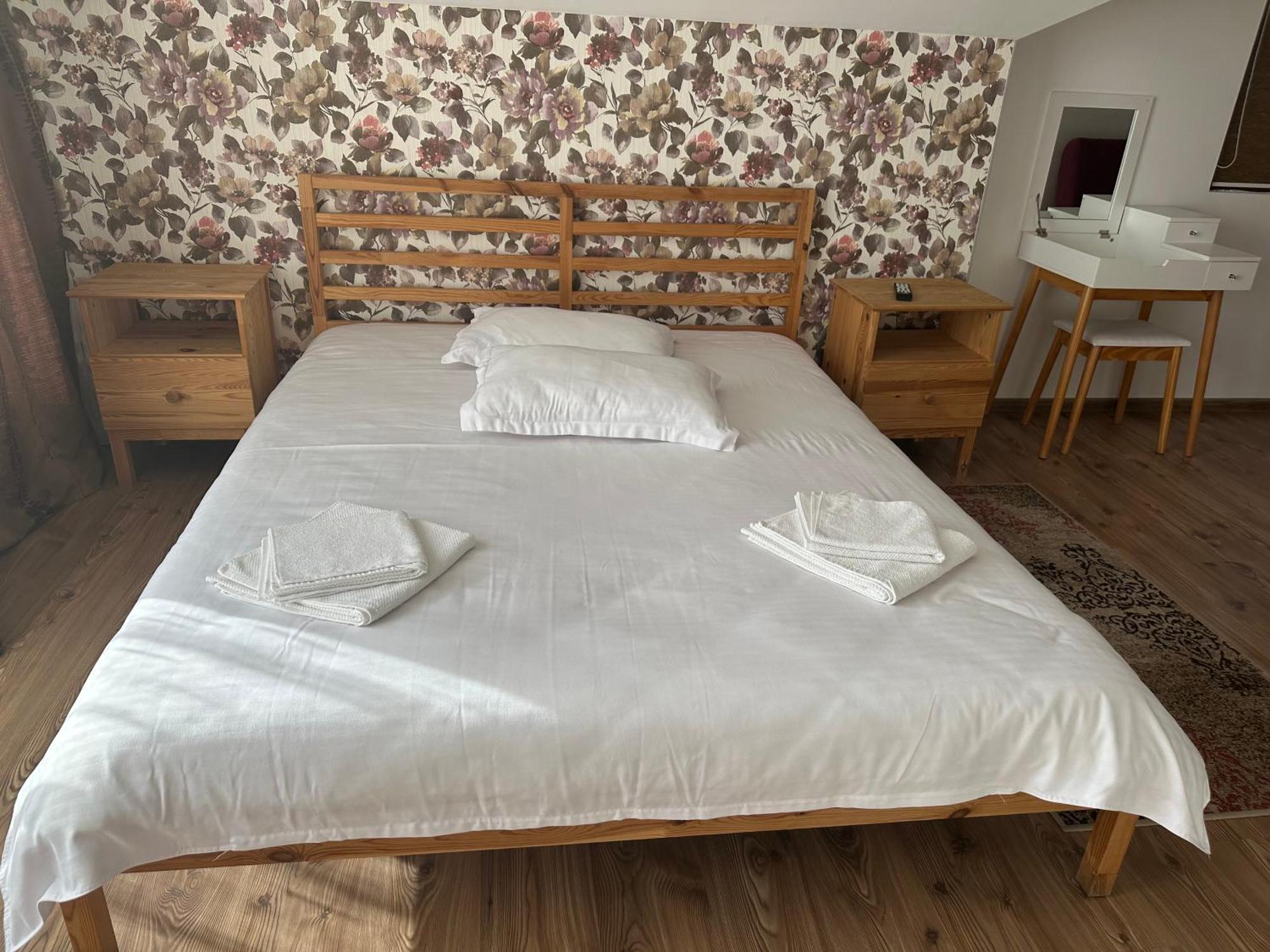 Lunca Lui Dan Hotel Войняса Екстериор снимка