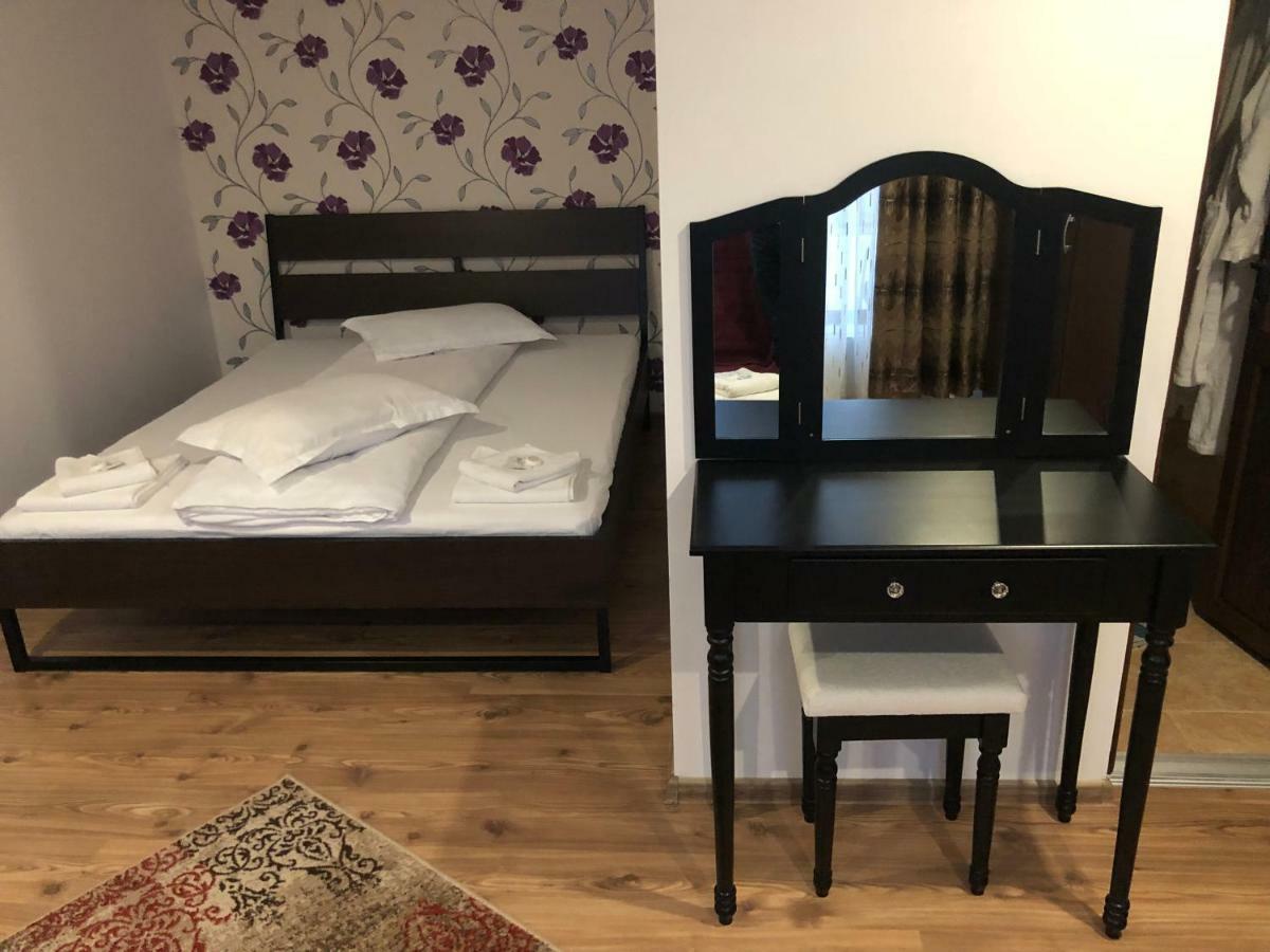 Lunca Lui Dan Hotel Войняса Екстериор снимка